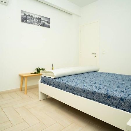 Homey Renovated 1 Bedroom Apartment In Kesariani Athen Eksteriør bilde