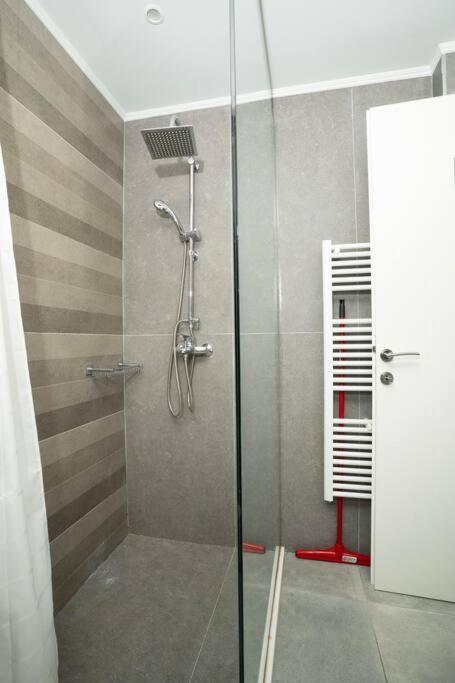 Homey Renovated 1 Bedroom Apartment In Kesariani Athen Eksteriør bilde